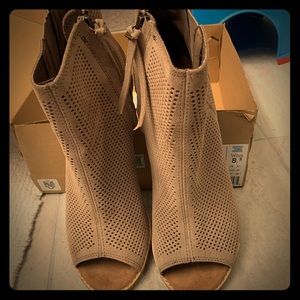 TOMS - Majorca Peep Toe Size 8.5